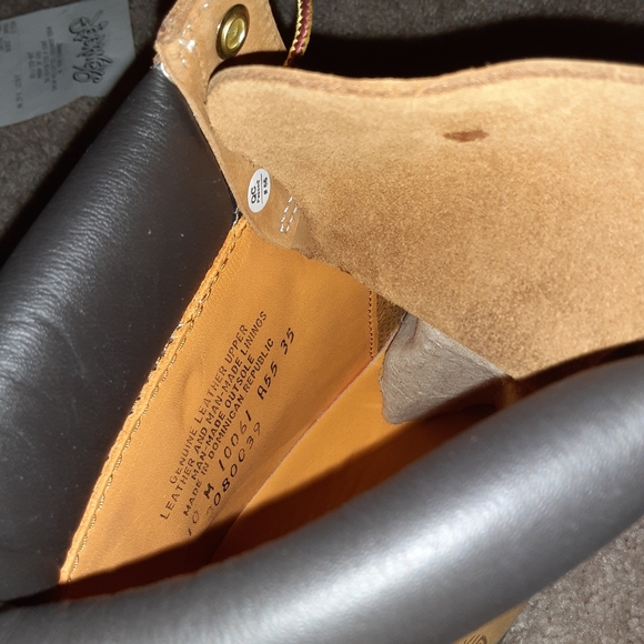 NIB MEN'S TIMBERLAND BOOTS - Picture 5 of 9